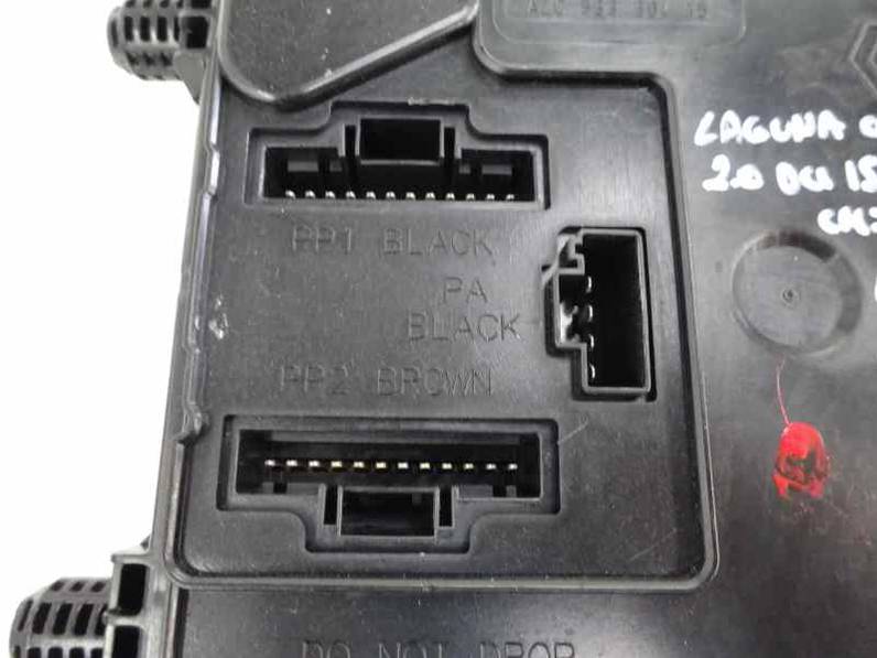 CAJA RELES FUSIBLES RENAULT LAGUNA COUPE 2011 2.0 DCI D (150 CV)
