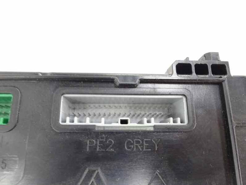 CAJA RELES FUSIBLES RENAULT LAGUNA COUPE 2011 2.0 DCI D (150 CV)