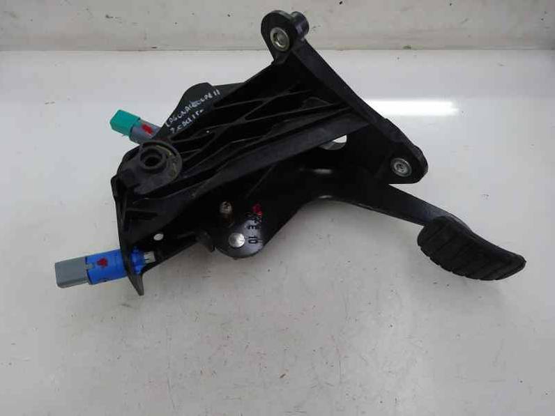 PEDAL EMBRAGUE RENAULT LAGUNA COUPE 2011 2.0 DCI D (150 CV)