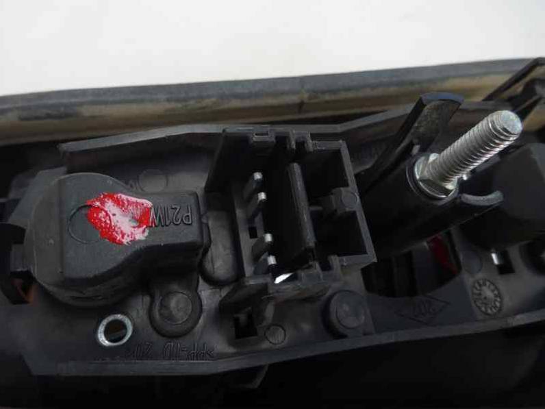 PILOTO TRASERO DERECHO RENAULT LAGUNA II 2005 1.9 DCI D FAP (110 CV)