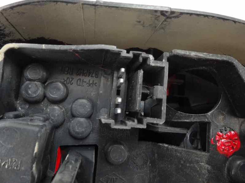 PILOTO TRASERO DERECHO RENAULT LAGUNA II 2005 1.9 DCI D FAP (110 CV)