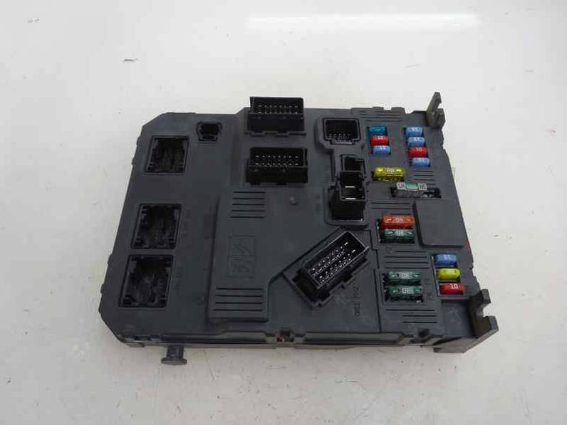 CAJA RELES FUSIBLES CITROEN XSARA PICASSO 2008 1.6 HDI (109 CV)