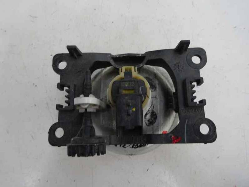 FARO ANTINIEBLA IZQUIERDO PEUGEOT 3008 2012 1.6 HDI FAP (112 CV)