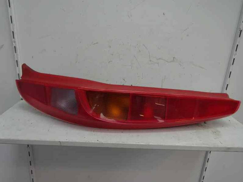 PILOTO TRASERO DERECHO FIAT PUNTO BERLINA 2002 1.2 (60 CV)