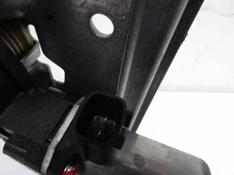 ELEVALUNAS TRASERO IZQUIERDO RENAULT CLIO IV 2013 0.9 ENERGY (90 CV)