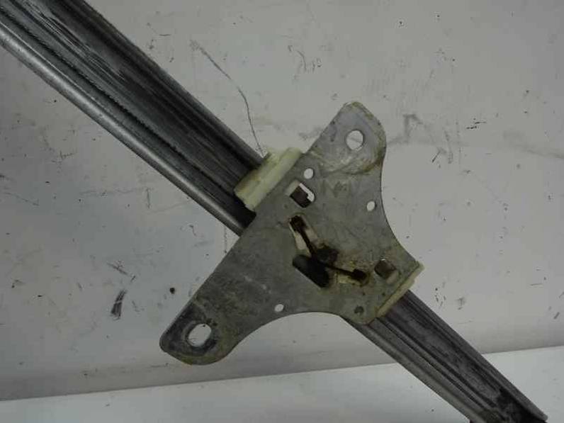 ELEVALUNAS DELANTERO IZQUIERDO OPEL AGILA 2002 1.0 12V (58 CV)