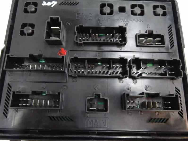 CAJA RELES FUSIBLES SSANGYONG REXTON 2006 2.7 TURBODIESEL (163 CV)