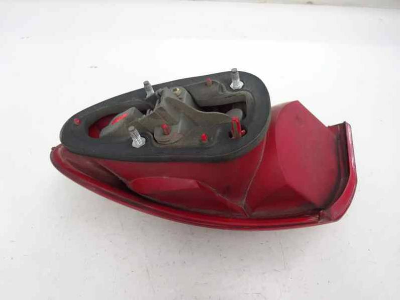 PILOTO TRASERO IZQUIERDO ALFA ROMEO 147 2002 1.9 JTD (116 CV)