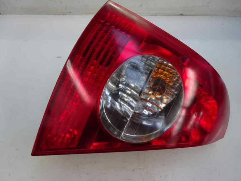 PILOTO TRASERO IZQUIERDO RENAULT CLIO II FASE I 1998 1.4 (75 CV)