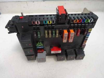 CAJA RELES FUSIBLES MERCEDES CLASE S BERLINA 2006 3.0 CDI (235 CV)