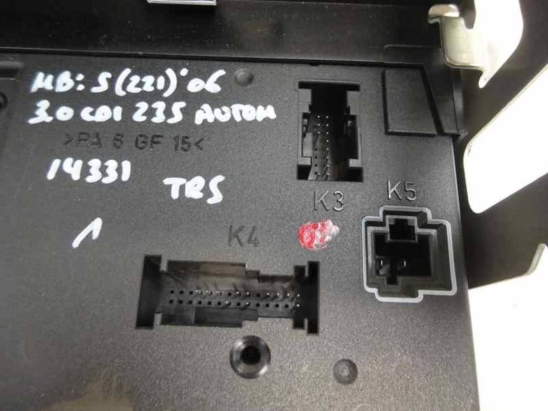 CAJA RELES FUSIBLES MERCEDES CLASE S BERLINA 2006 3.0 CDI (235 CV)