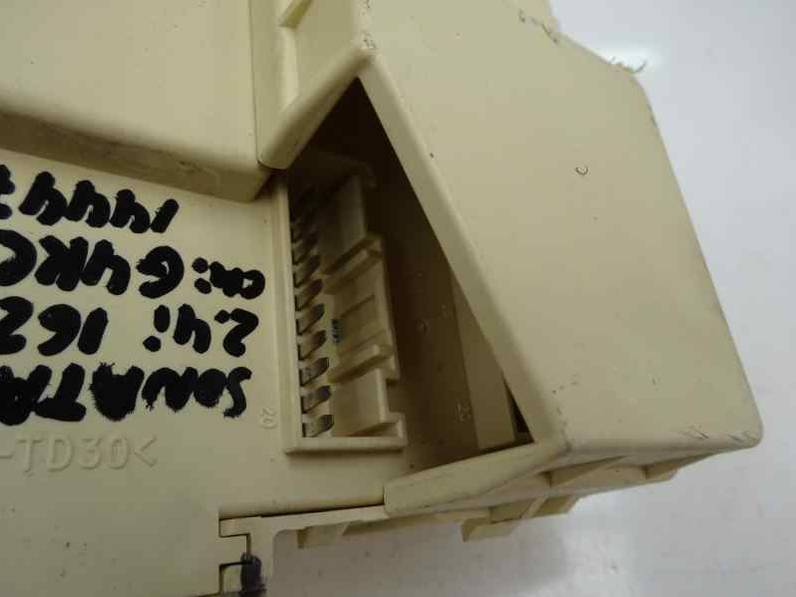 CAJA RELES FUSIBLES HYUNDAI SONATA 2008 2.4 (162 CV)