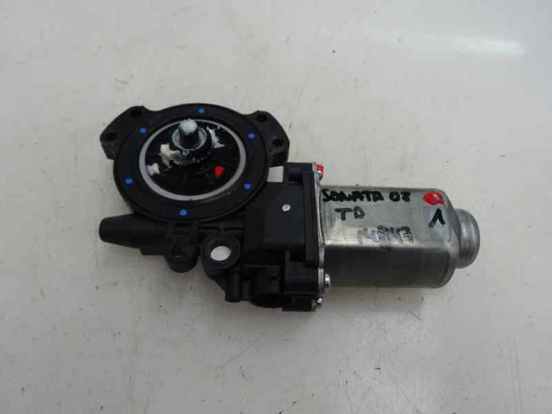 MOTOR ELEVALUNAS TRASERO DERECHO HYUNDAI SONATA 2008 2.4 (162 CV)