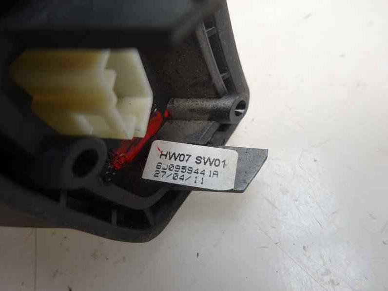 MANDO MULTIFUNCION SEAT IBIZA 2011 1.6 TDI (90 CV)