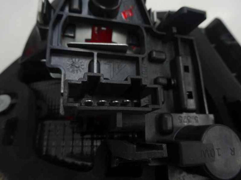 PILOTO TRASERO DERECHO SEAT IBIZA ST 2013 1.6 TDI (105 CV)