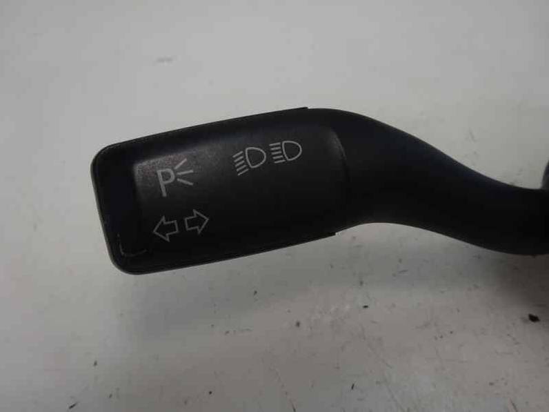 MANDO INTERMITENTES AUDI A4 AVANT 2006 2.0 TDI (140 CV)