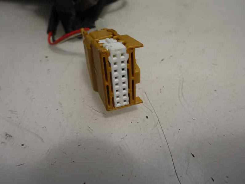 RETROVISOR IZQUIERDO AUDI A4 AVANT 2006 2.0 TDI (140 CV)