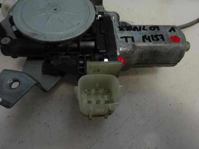 ELEVALUNAS TRASERO IZQUIERDO NISSAN X TRAIL 2009 2.0 DCI TURBODIESEL (150 CV)