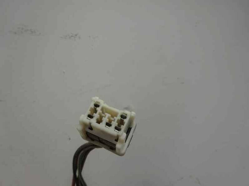 PILOTO TRASERO DERECHO NISSAN X TRAIL 2002 2.2 16V TURBODIESEL (114 CV)