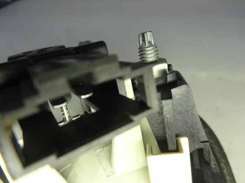 PILOTO TRASERO DERECHO AUDI A4 BERLINA 2005 2.0 TDI (140 CV)