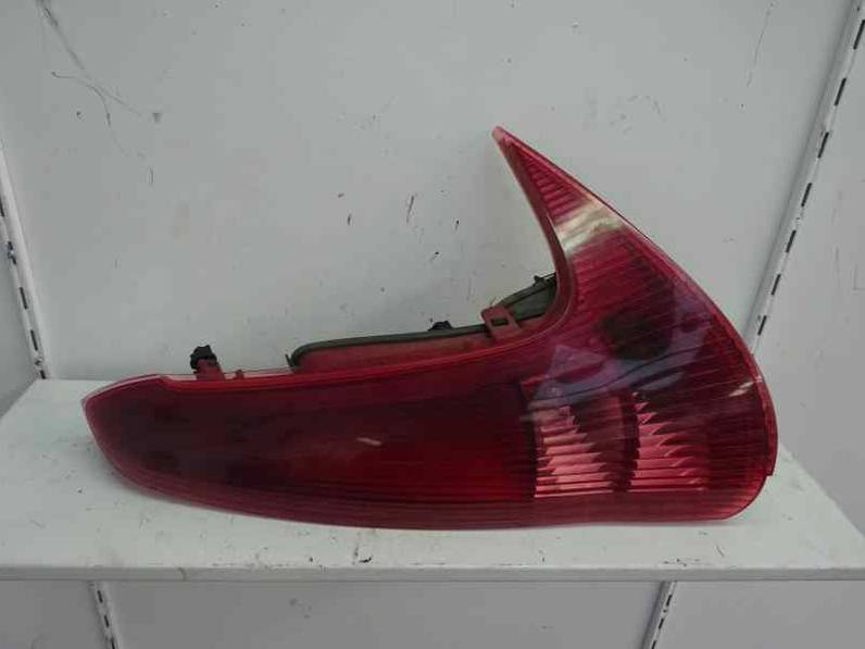 PILOTO TRASERO DERECHO PEUGEOT 206 SW 2002 2.0 HDI (90 CV)