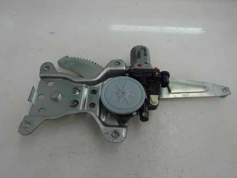 ELEVALUNAS TRASERO IZQUIERDO SUZUKI SX4 RW 2007 1.9 DDIS TURBODIESEL (120 CV)