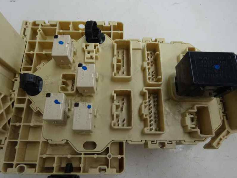 CAJA RELES FUSIBLES SUZUKI SX4 RW 2007 1.9 DDIS TURBODIESEL (120 CV)