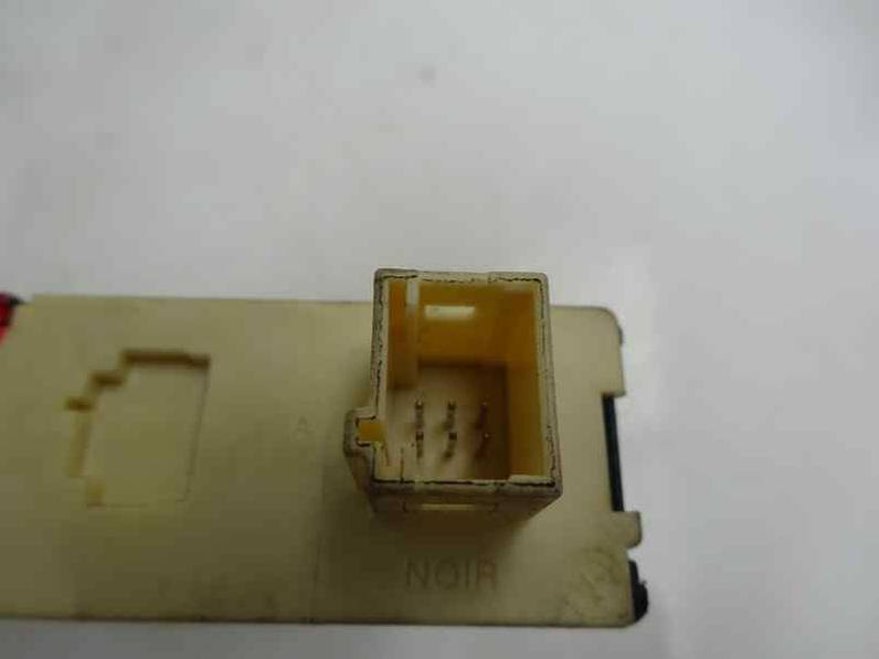 MOTOR ELEVALUNAS DELANTERO DERECHO PEUGEOT 307 BREAK SW 2005 1.6 HDI (109 CV)