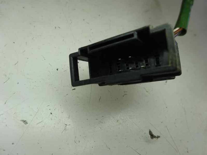 RETROVISOR DERECHO VOLKSWAGEN POLO BERLINA 2000 1.4 16V (75 CV)