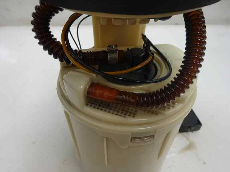 BOMBA COMBUSTIBLE VOLKSWAGEN POLO BERLINA 2000 1.4 16V (75 CV)