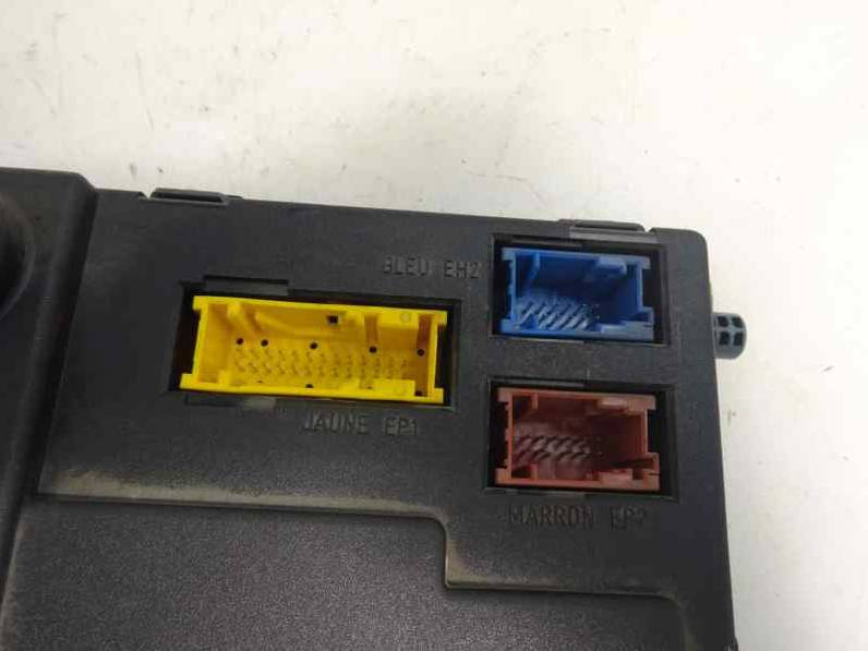 CAJA RELES FUSIBLES CITROEN XSARA BERLINA 2001 1.9 D (69 CV)