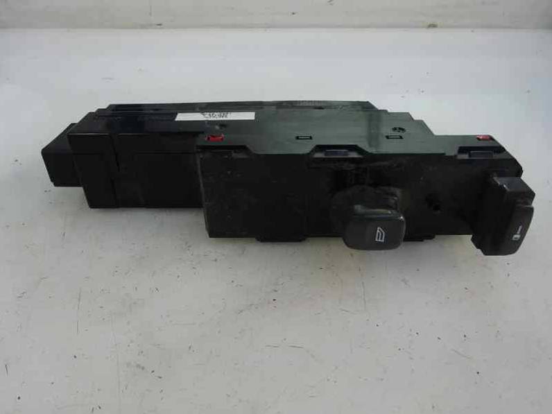 MANDO ELEVALUNAS DELANTERO DERECHO VOLVO S80 BERLINA 2003 2.5 TURBODIESEL (140 CV)