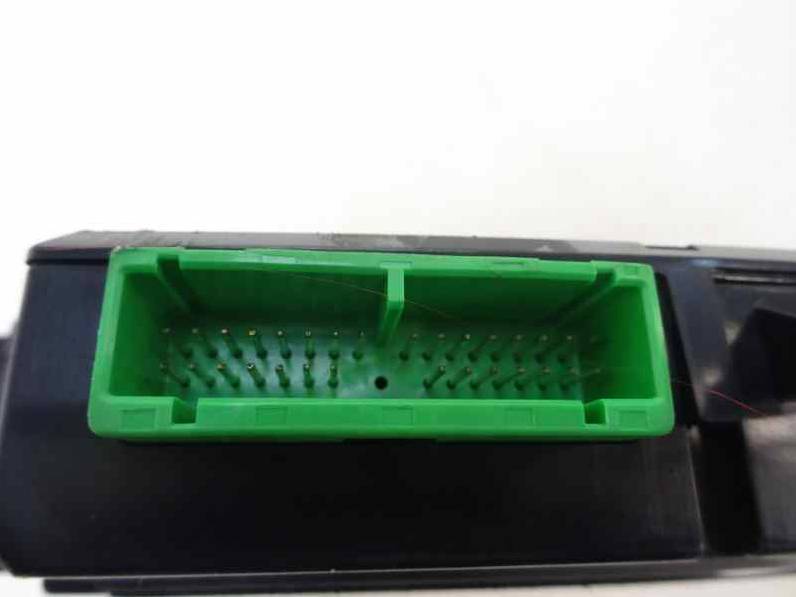 MANDO ELEVALUNAS DELANTERO DERECHO VOLVO S80 BERLINA 2003 2.5 TURBODIESEL (140 CV)