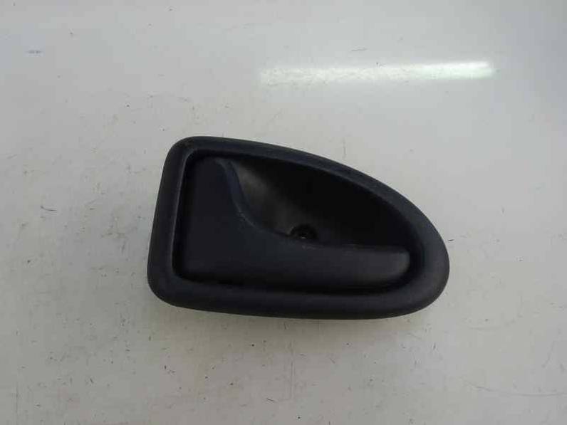 MANETA INTERIOR DELANTERA IZQUIERDA RENAULT CLIO II FASE I 2000 1.4 (75 CV)