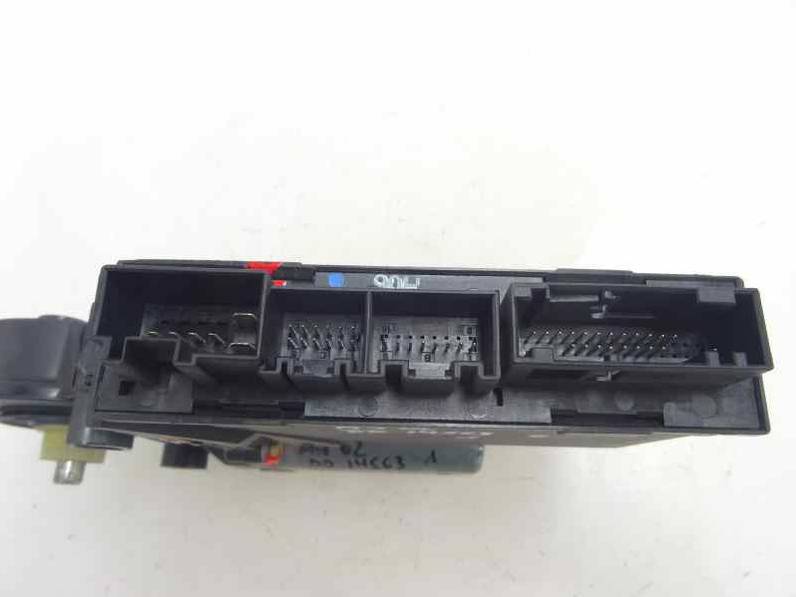 MOTOR ELEVALUNAS DELANTERO DERECHO AUDI A4 BERLINA 2002 2.5 V6 24V TDI (180 CV)