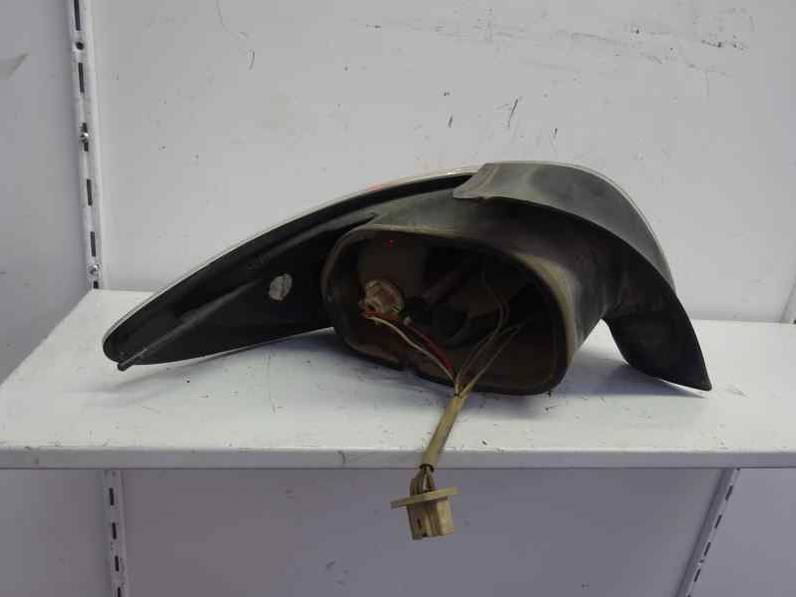 PILOTO TRASERO DERECHO PEUGEOT 206 4 TRG 2003 1.4 (75 CV)