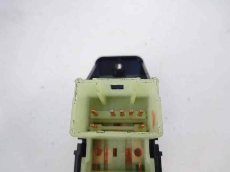 MANDO ELEVALUNAS TRASERO DERECHO KIA STONIC 2019 1.0 TGDI (101 CV)