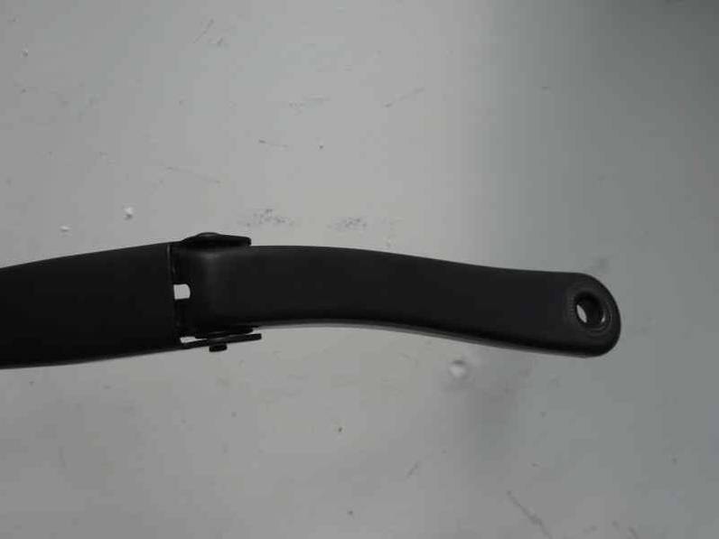 BRAZO LIMPIA DELANTERO DERECHO DACIA DUSTER 2011 1.6 16V (105 CV)