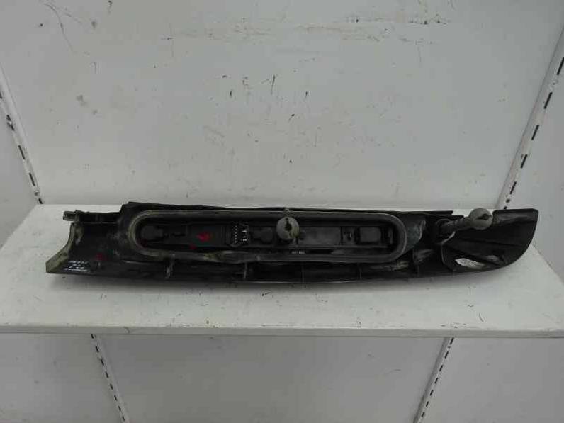 PILOTO TRASERO IZQUIERDO RENAULT KANGOO 2002 1.9 D (64 CV)