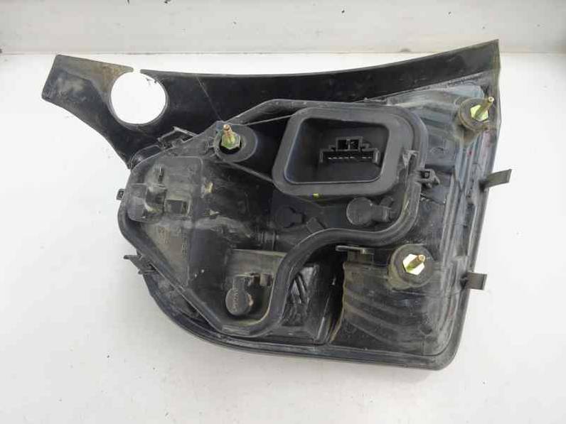 PILOTO TRASERO DERECHO FIAT STILO 2002 1.9 JTD (116 CV)