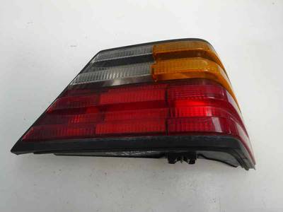 PILOTO TRASERO DERECHO MERCEDES CLASE E BERLINA 1989 3.0 D (109 CV)