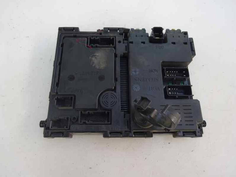 CAJA RELES FUSIBLES PEUGEOT 206 BERLINA 2001 2.0 HDI (90 CV)