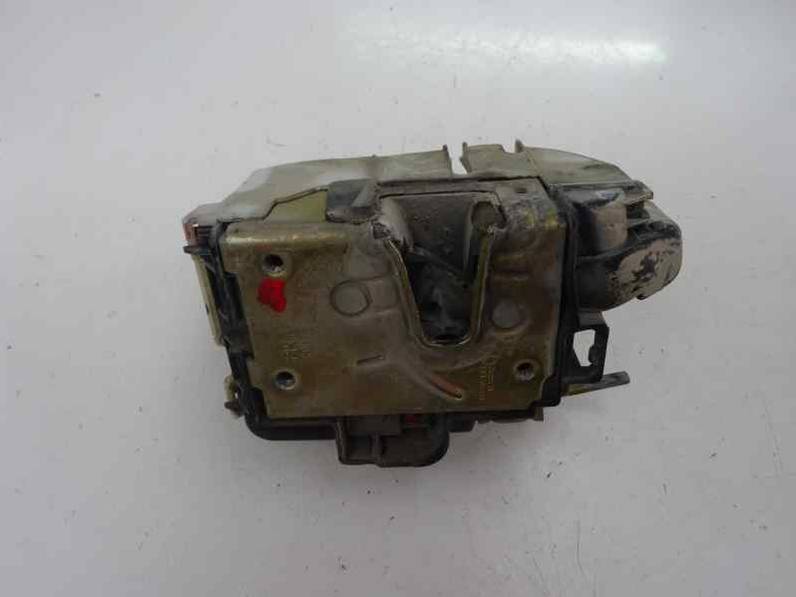 CERRADURA PUERTA DELANTERA DERECHA SEAT IBIZA 1998 1.4 (60 CV)