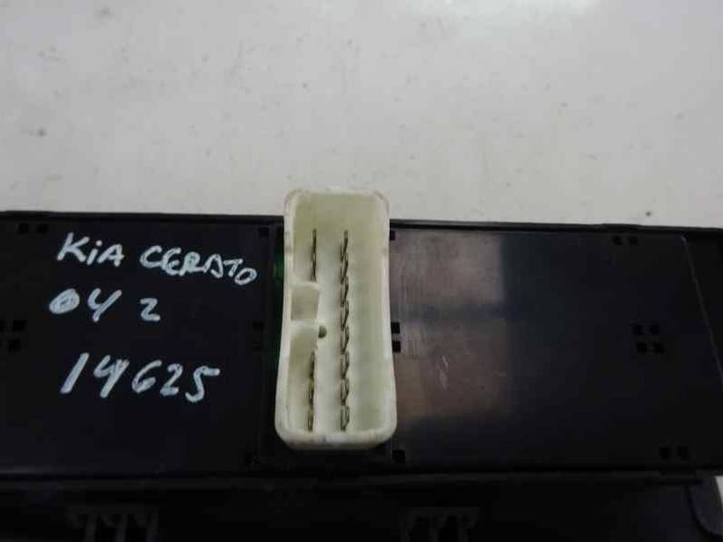 MANDO ELEVALUNAS DELANTERO IZQUIERDO KIA CERATO 2004 2.0 TURBODIESEL (113 CV)