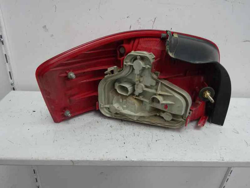 PILOTO TRASERO DERECHO AUDI A3 2004 2.0 TDI (140 CV)