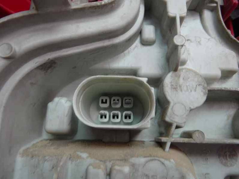 PILOTO TRASERO DERECHO AUDI A3 2004 2.0 TDI (140 CV)