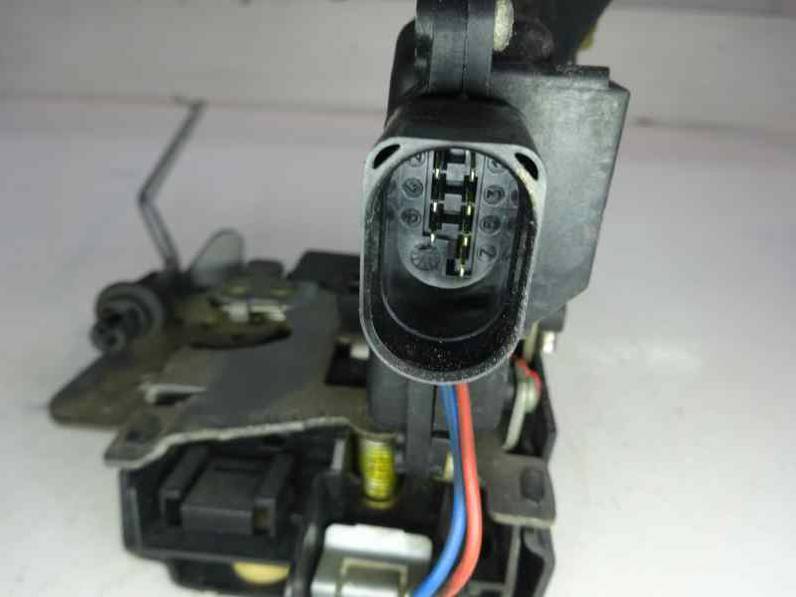 CERRADURA PUERTA DELANTERA DERECHA AUDI A4 BERLINA 2001 1.9 TDI (131 CV)