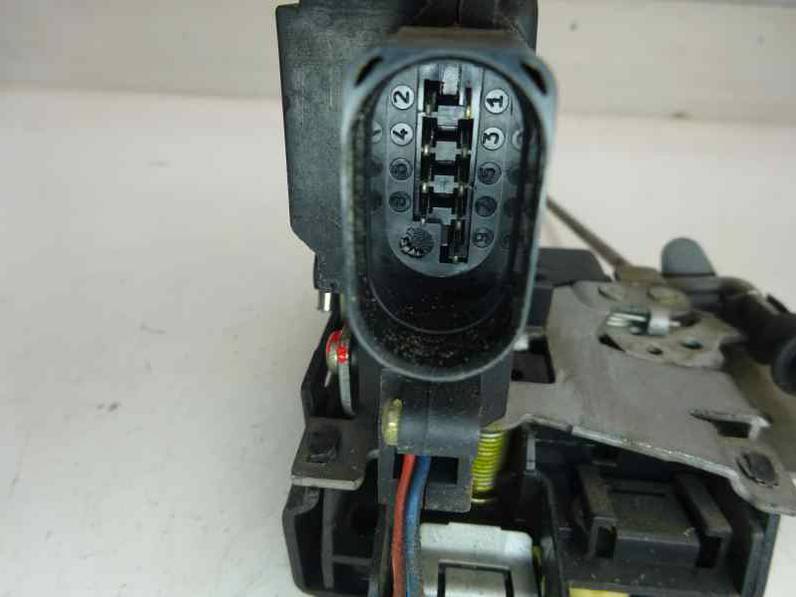CERRADURA PUERTA DELANTERA IZQUIERDA AUDI A4 BERLINA 2001 1.9 TDI (131 CV)