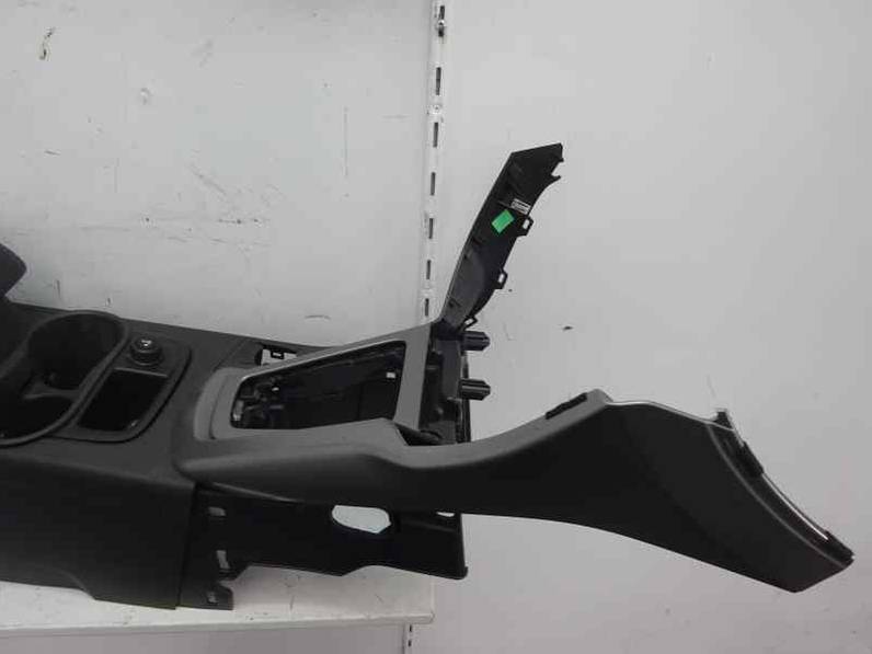 APOYABRAZOS CENTRAL FORD FOCUS LIM 2014 1.0 ECOBOOST (125 CV)