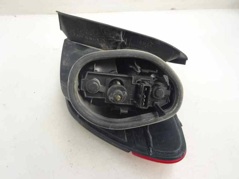 PILOTO TRASERO IZQUIERDO PEUGEOT 406 BREAK 2001 2.2 HDI FAP (133 CV)